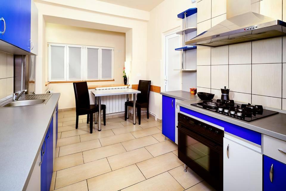 Schiller Apartment - Old Town Sibiu Esterno foto